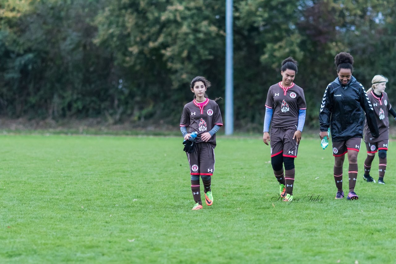 Bild 243 - C-Juniorinnen Halstenbek-Rellingen - St.Pauli : Ergebnis: 0:5